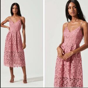 NWT ASTR The Label Lace A Line Midi Dress, XS